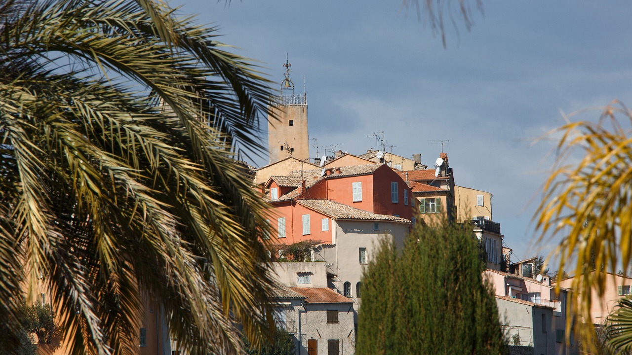 Photo of Bedroom in Biot