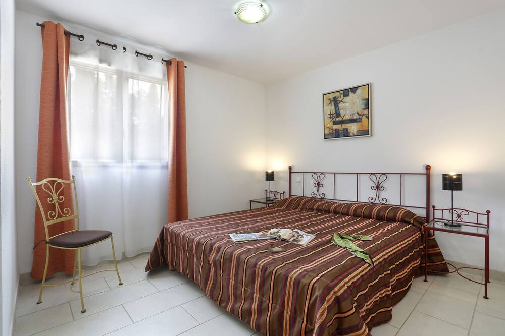 Photo of Bedroom in Alenya