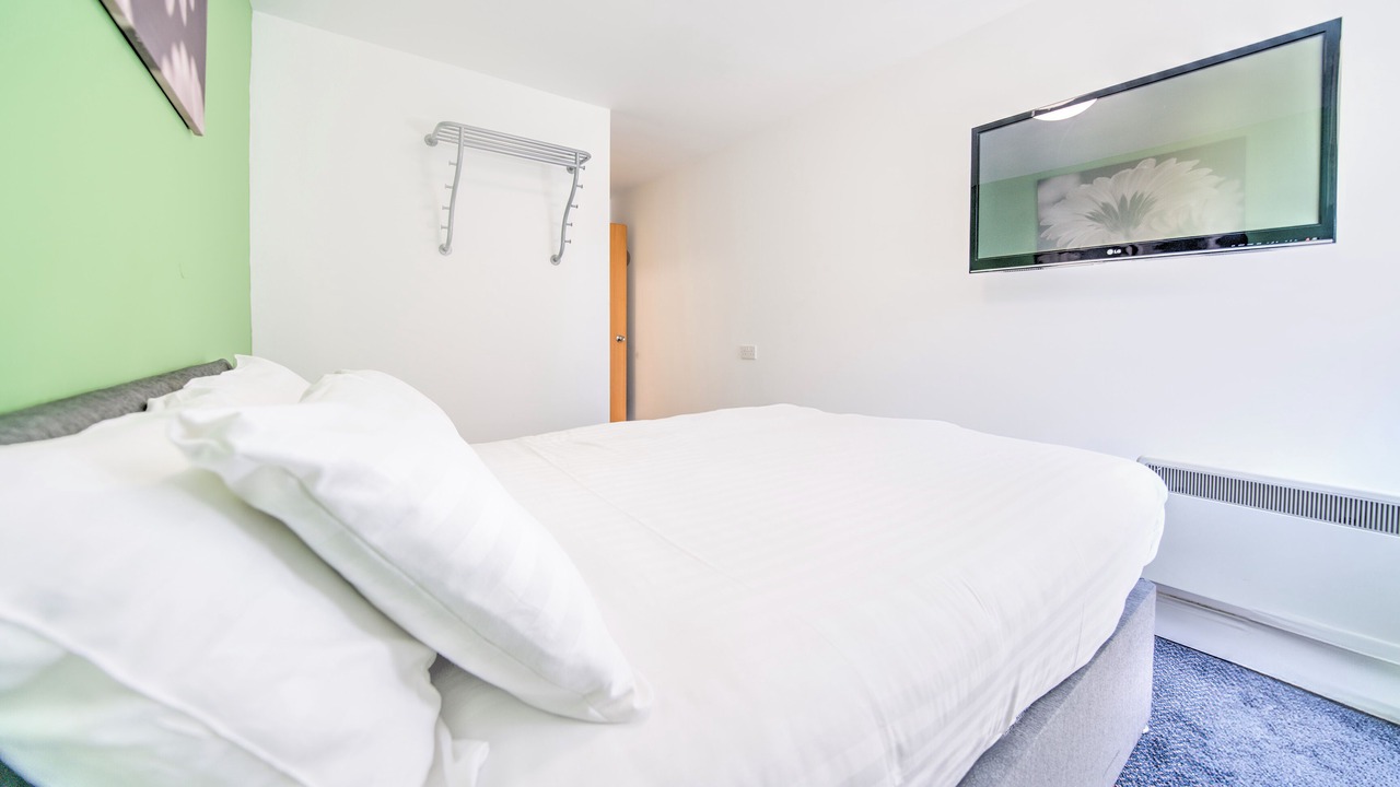 Photo of Bedroom in Quedgeley