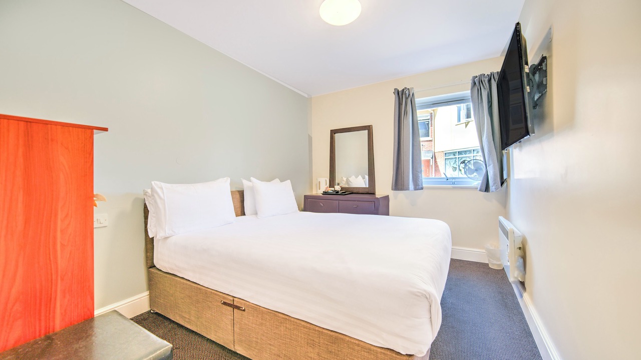 Photo of Bedroom in Quedgeley