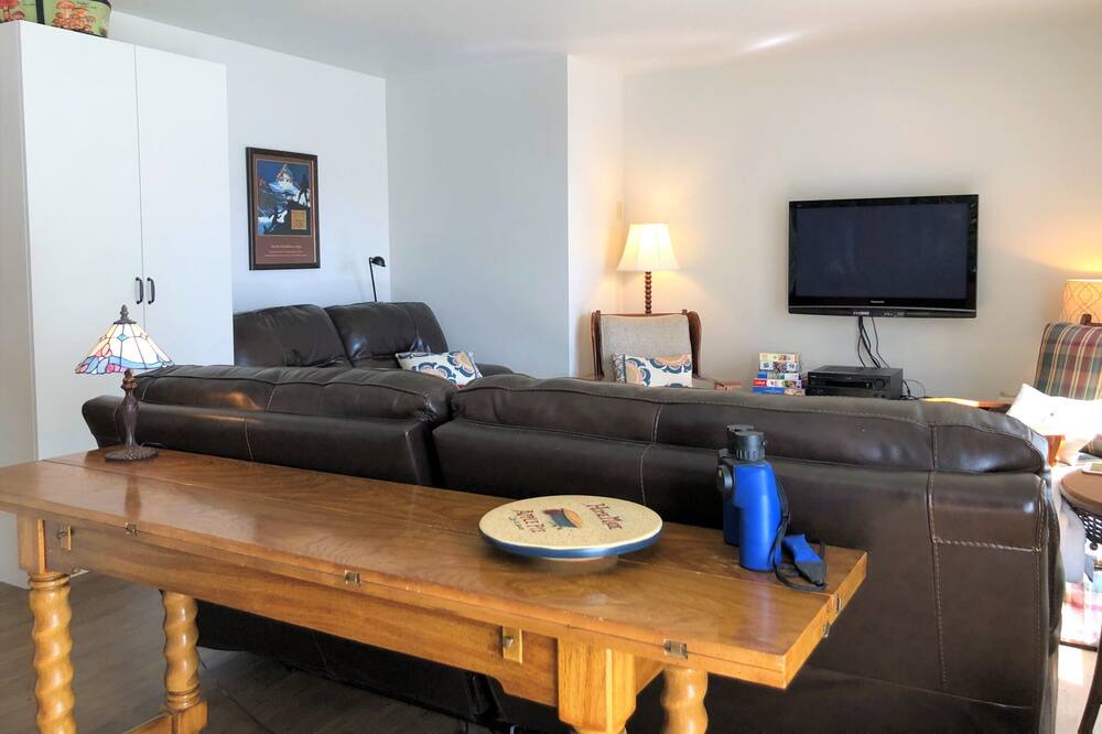 Photo of Livingroom in Morin Heights