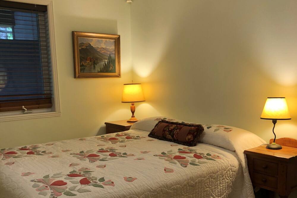 Photo of Bedroom in Morin Heights