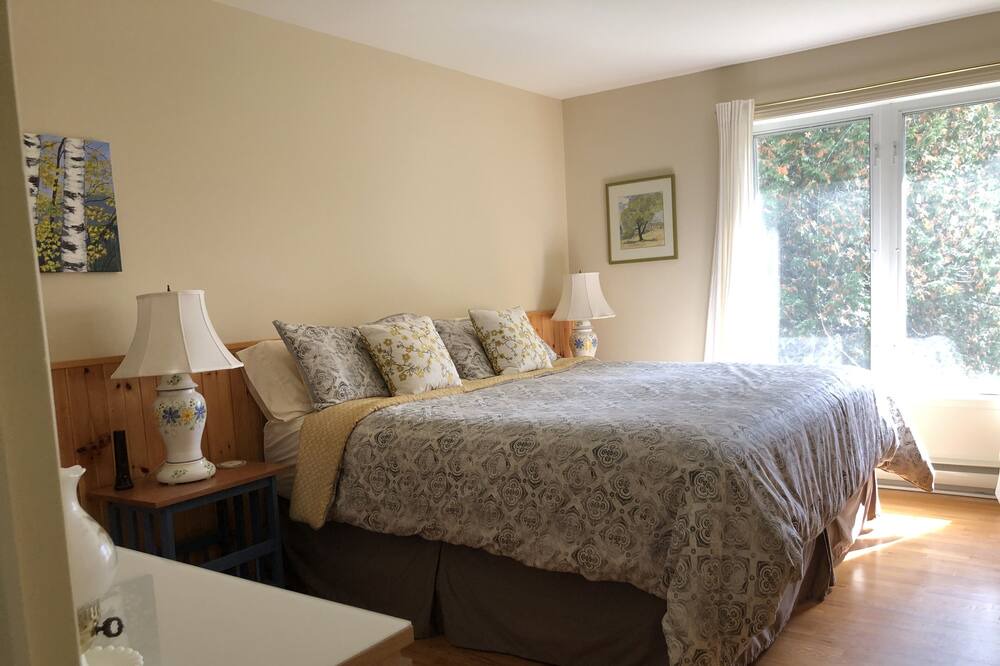 Photo of Bedroom in Morin Heights