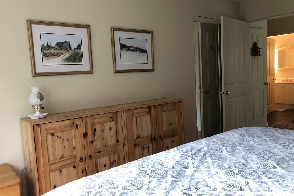 Photo of Bedroom in Morin Heights