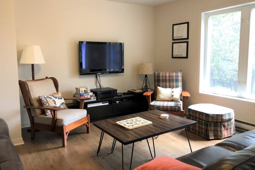 Photo of Livingroom in Morin Heights