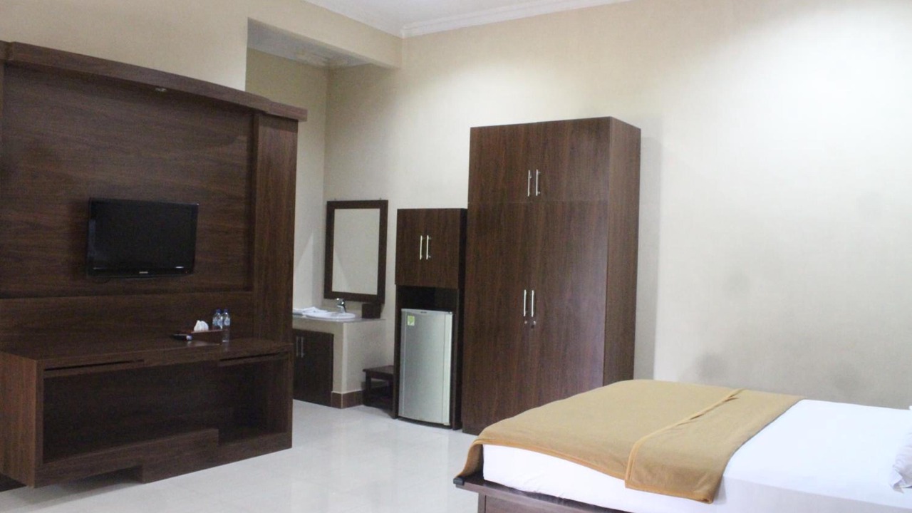 Photo of Others in Baubau