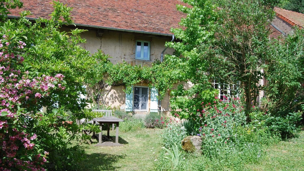 Photo of Outdoor in Marcilly-la-Gueurce