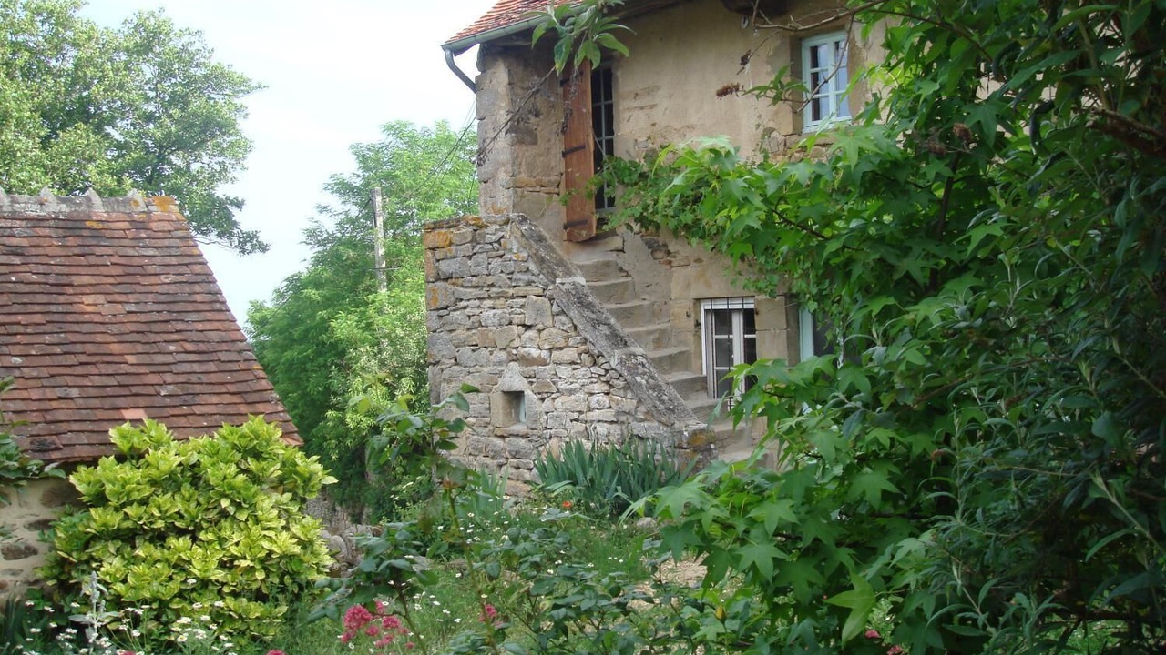 Photo of Buildings in Marcilly-la-Gueurce