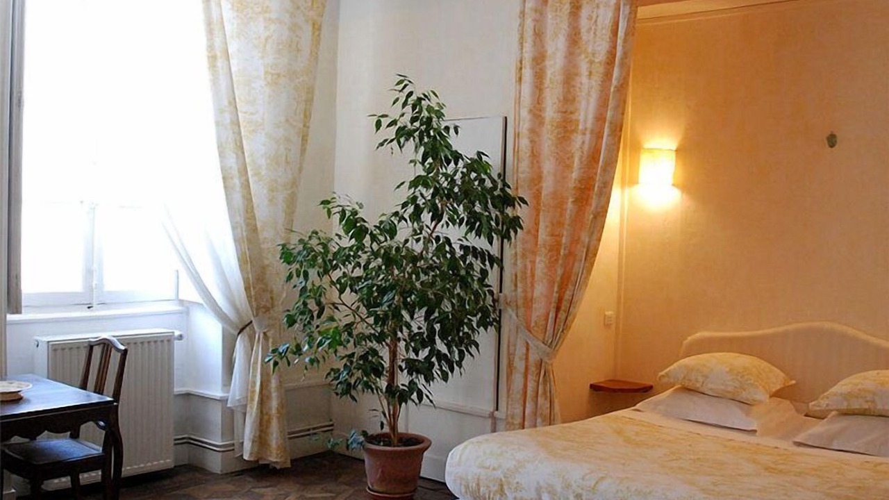 Photo of Bedroom in Autun