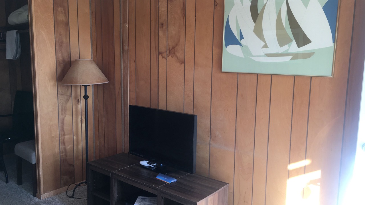 Photo of Bedroom in Coupeville