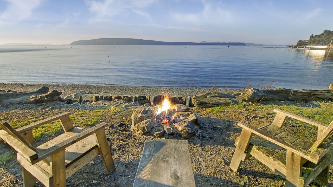 Photo of Others in Eastsound