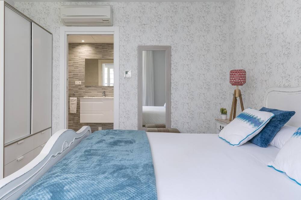 Photo of Bedroom in Abando