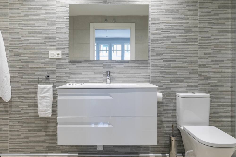 Photo of Bathroom in Abando
