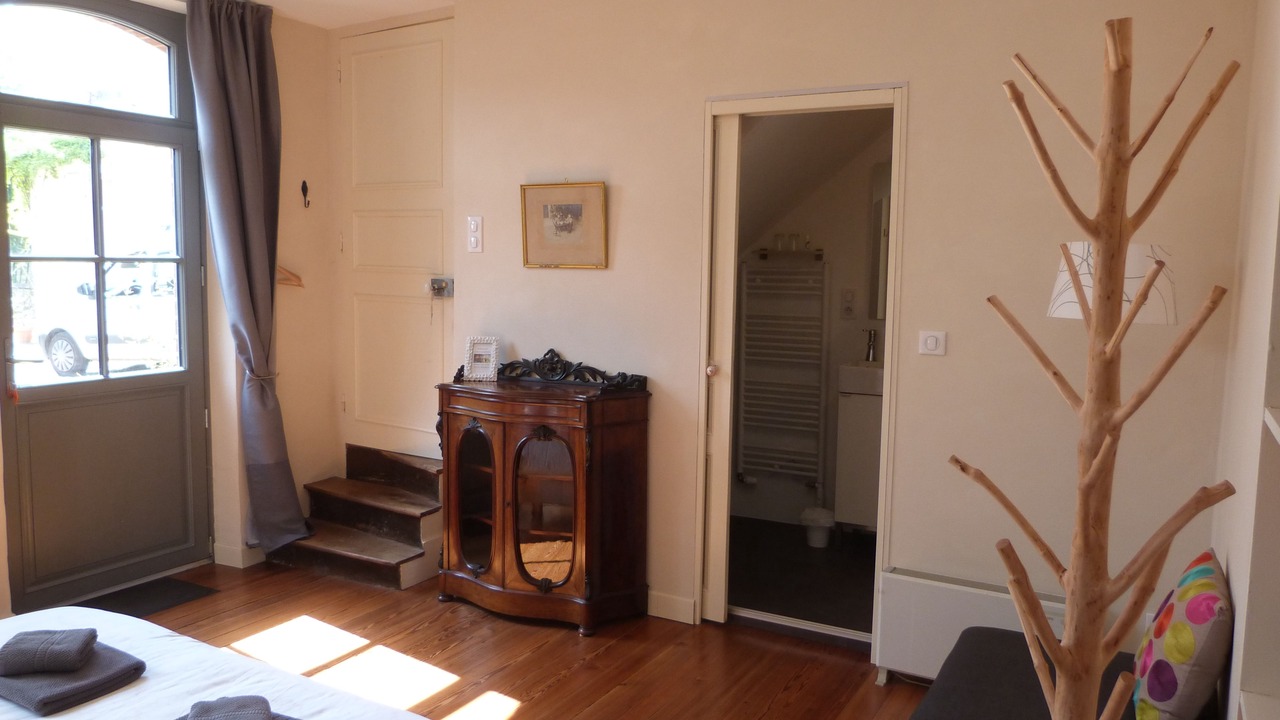 Photo of Bedroom in Savigny-les-Beaune