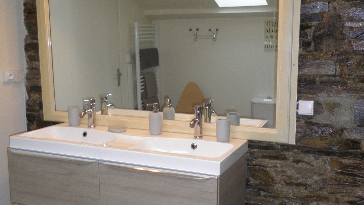 Photo of Bathroom in Le Cellier