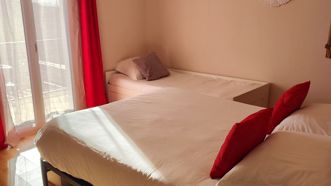 Photo of Bedroom in Beaumont-sur-Leze