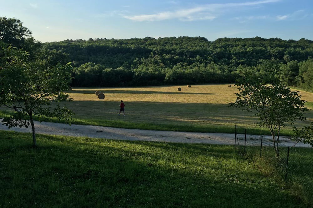 Photo of Outdoor in Monsac