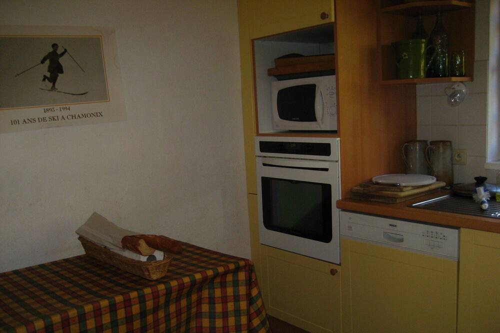 Photo of Kitchen in Le Tour