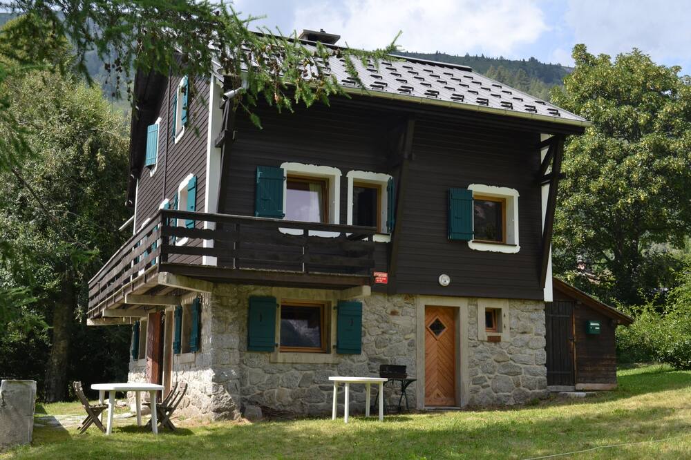Photo of Outdoor in Le Tour