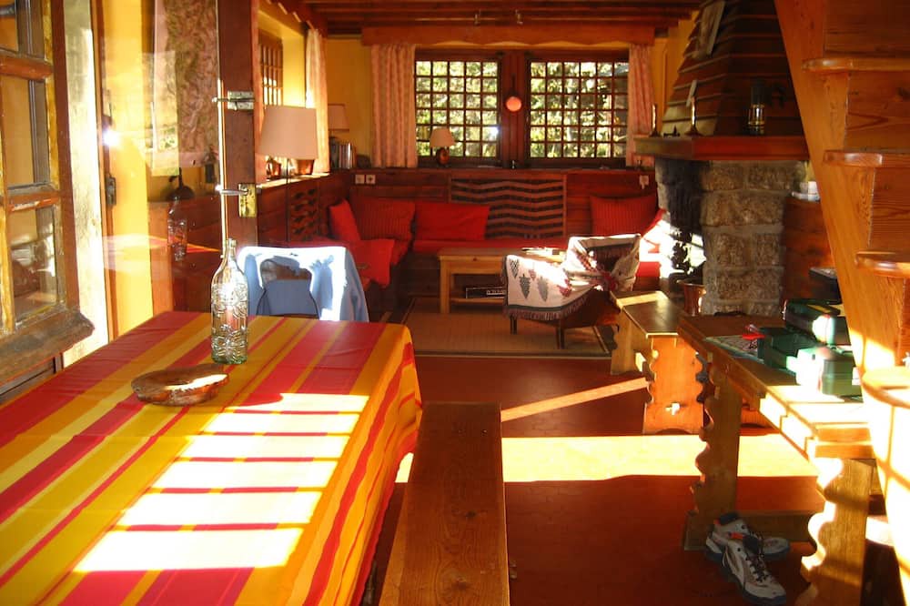 Photo of Livingroom in Le Tour