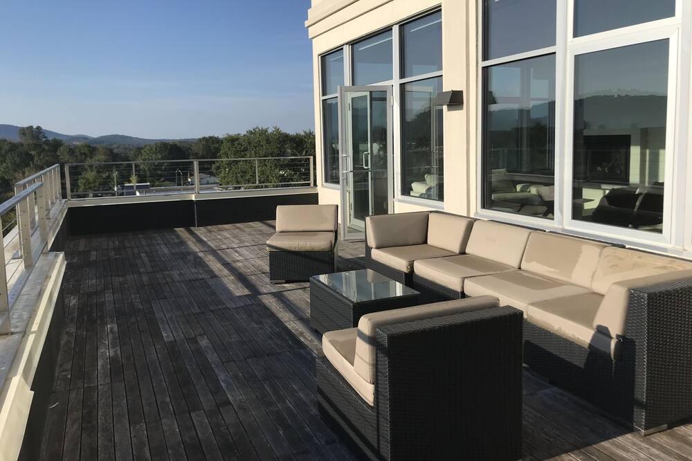 Photo of Patio Balcony in Starr Hill