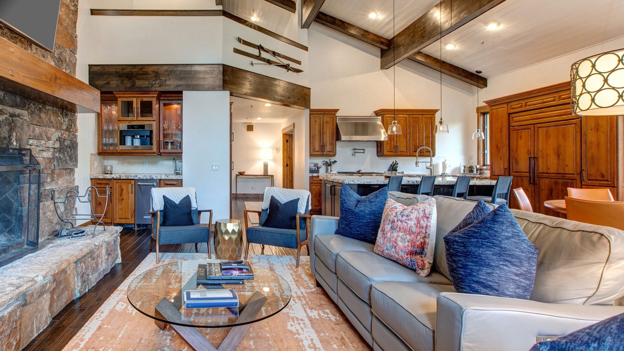 Photo of Livingroom in Deer Valley