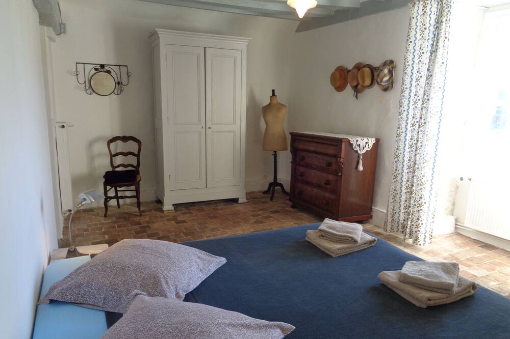 Photo of Bedroom in Chissay-en-Touraine