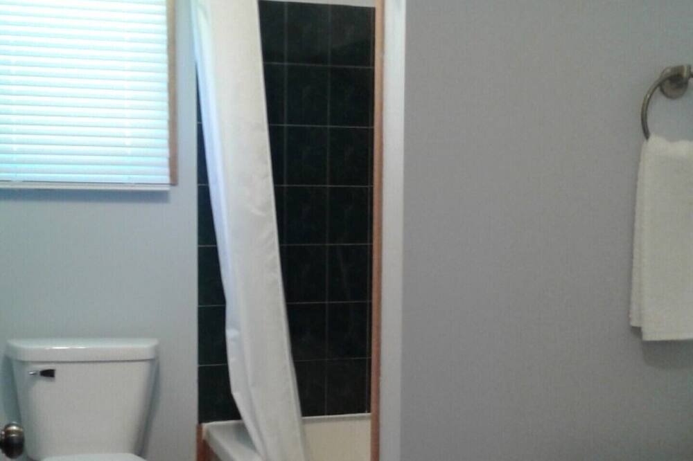 Photo of Bathroom in Brackley Beach