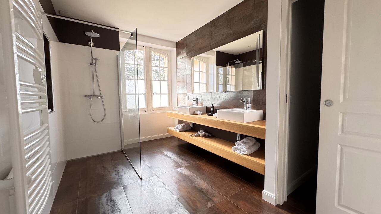 Photo of Bathroom in Labruguiere