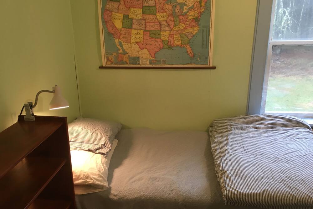 Photo of Bedroom in Swan Lake