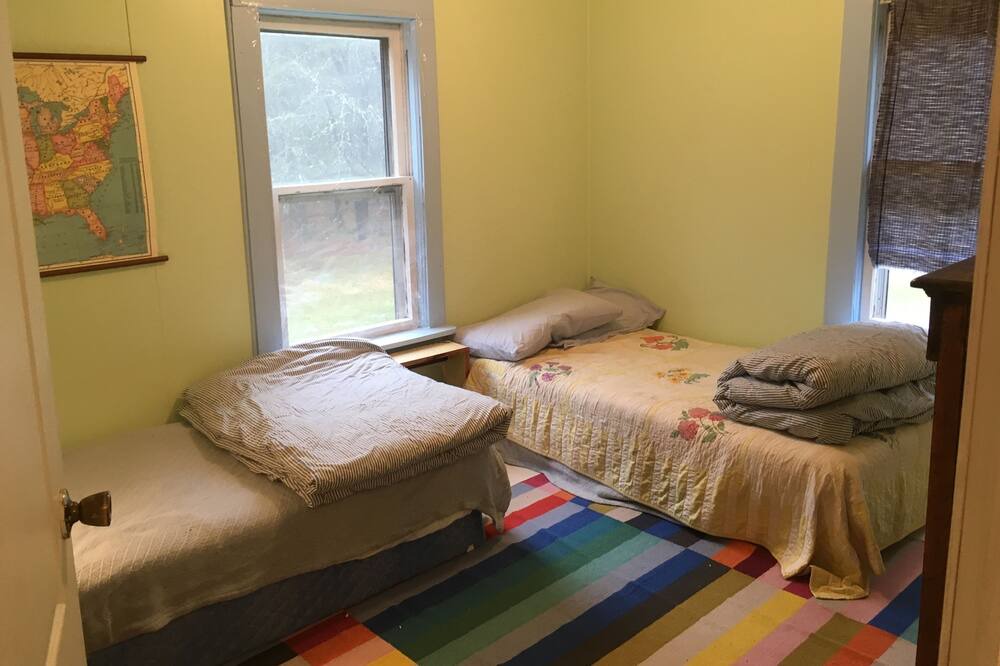 Photo of Bedroom in Swan Lake