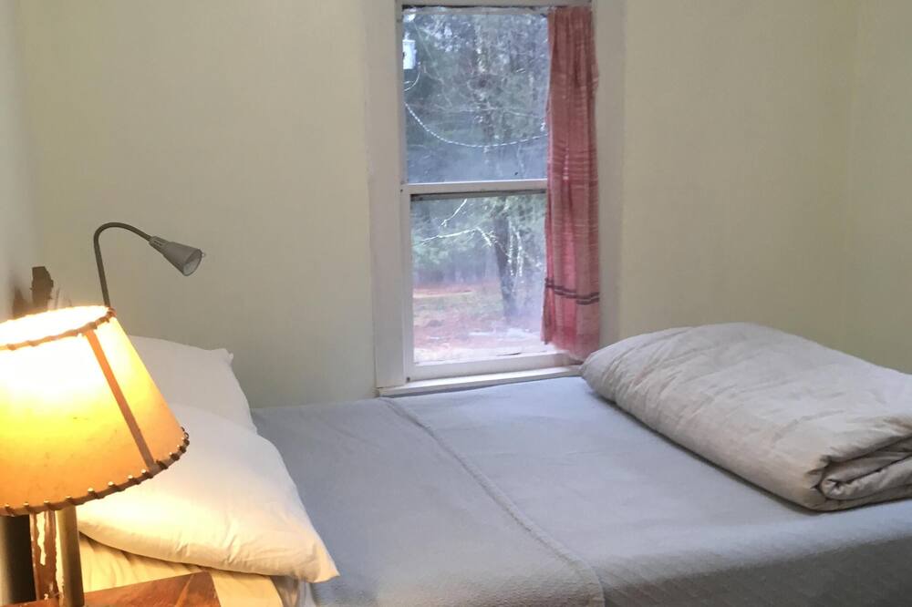 Photo of Bedroom in Swan Lake