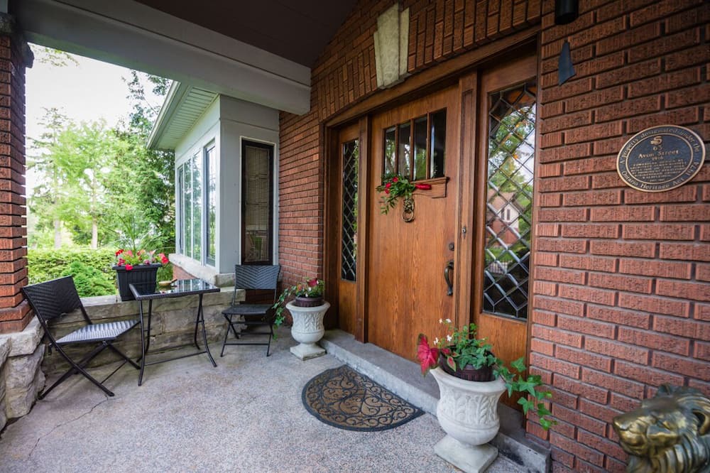 Photo of Patio Balcony in Stratford