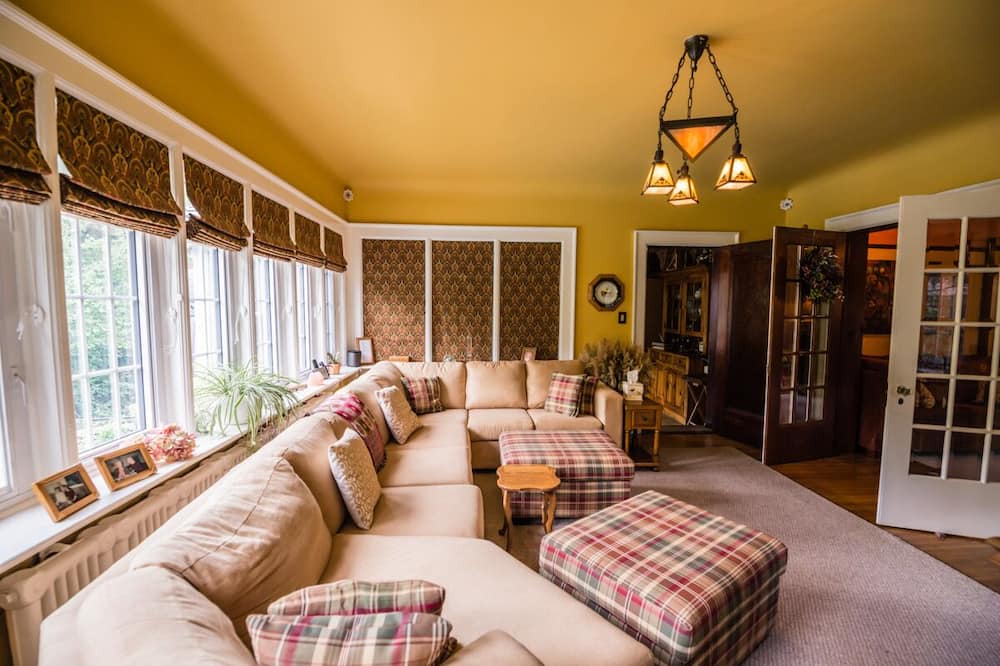 Photo of Livingroom in Stratford