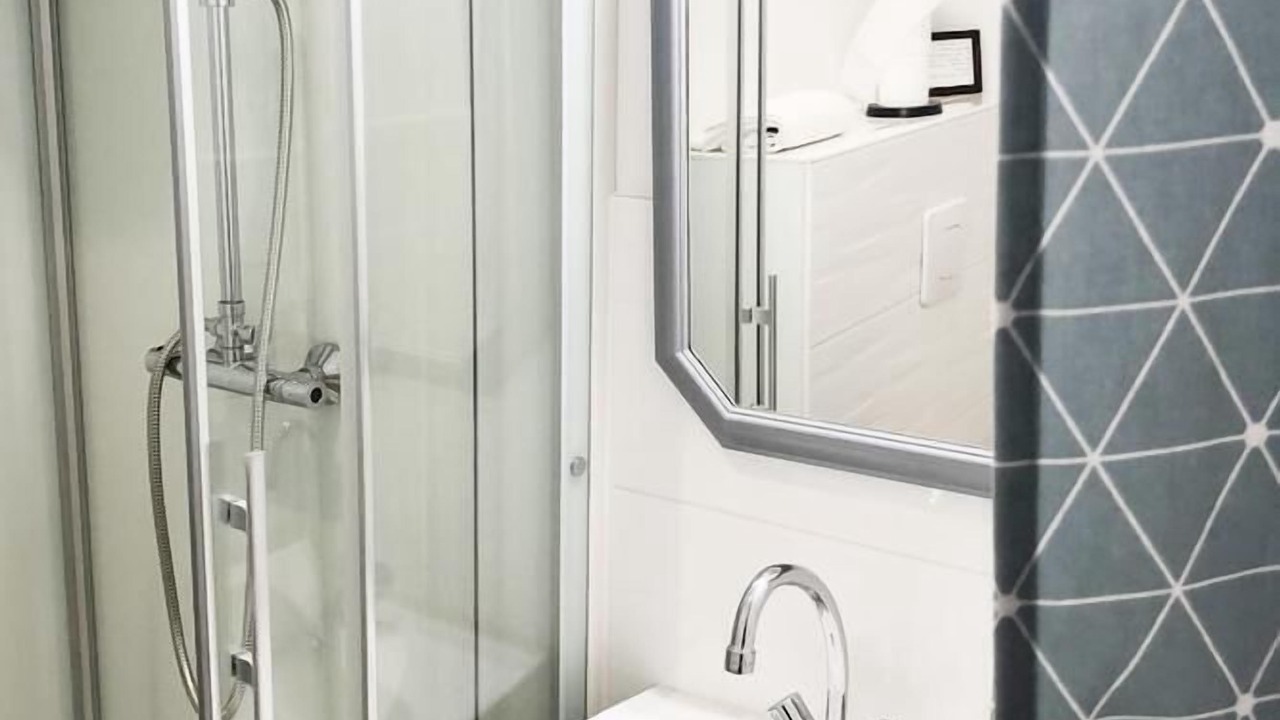 Photo of Bathroom in Plestan