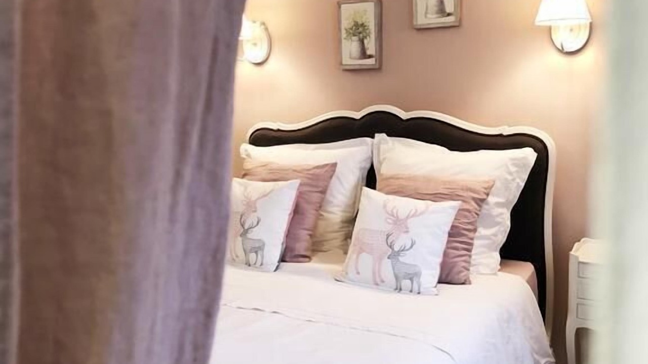 Photo of Bedroom in Plestan