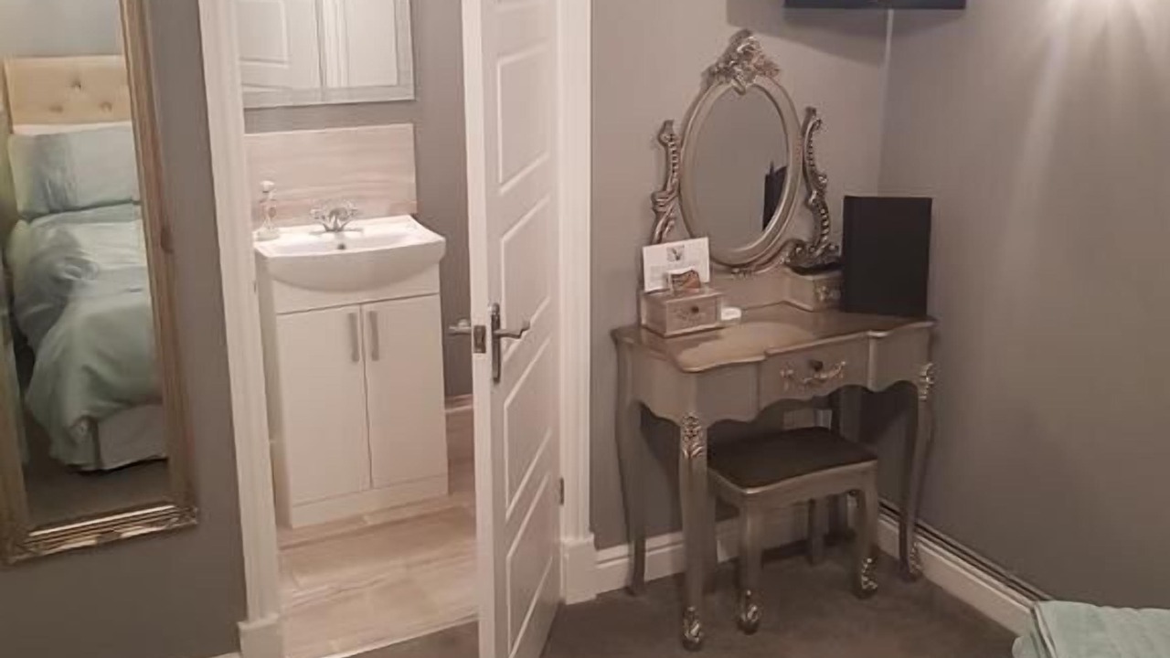 Photo of Bathroom in Giltbrook