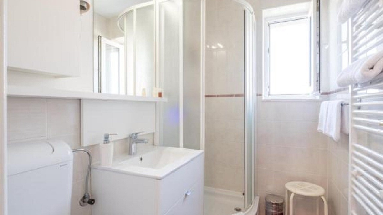 Photo of Bathroom in Plat