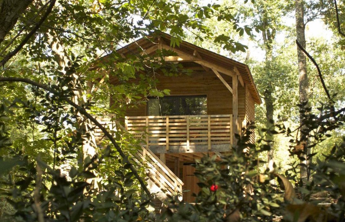 Photo of Buildings in Saint-Georges-des-Sept-Voies