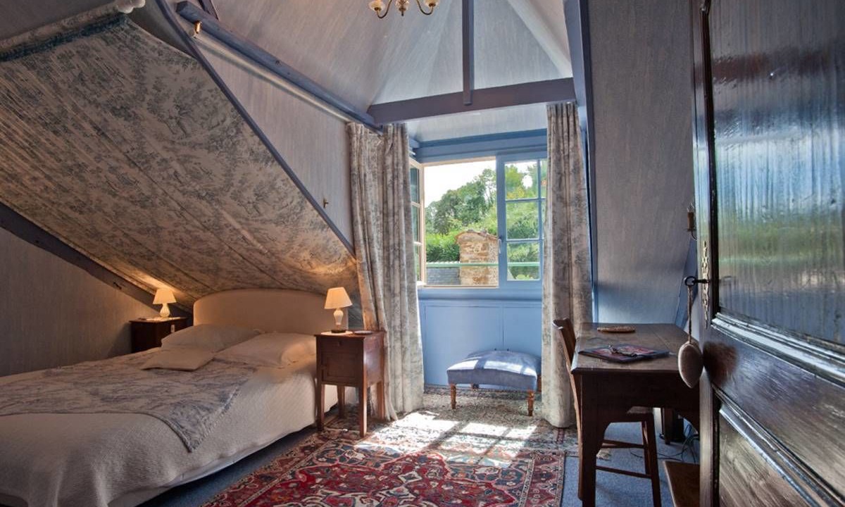 Photo of Bedroom in Dinan