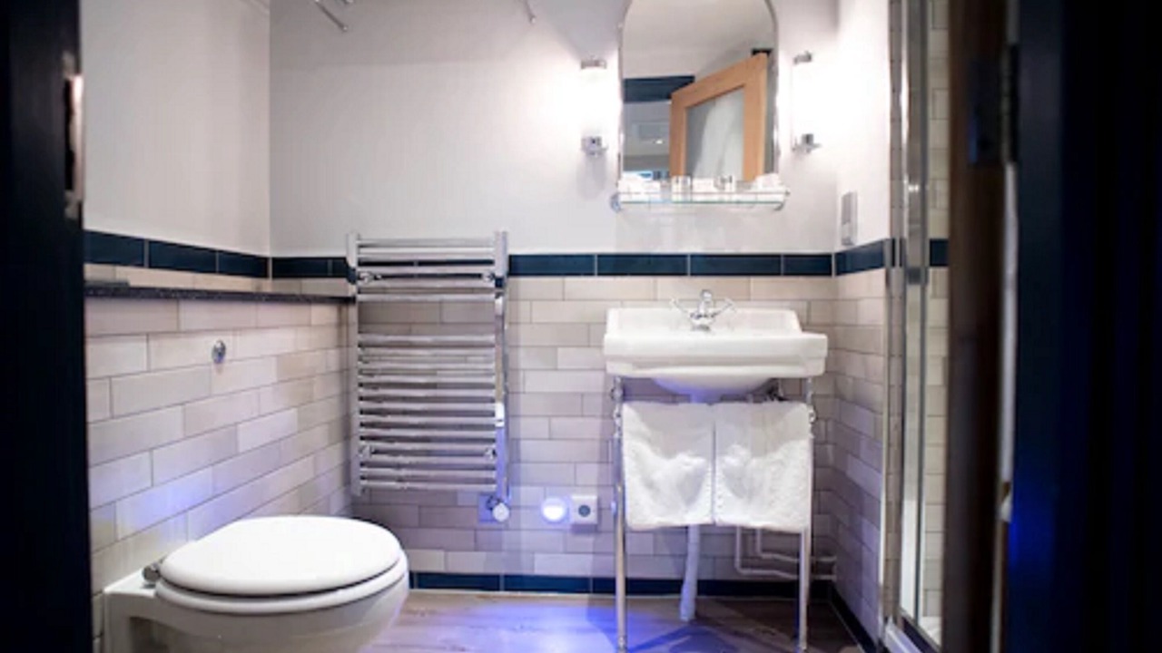Photo of Bathroom in Earl's Court