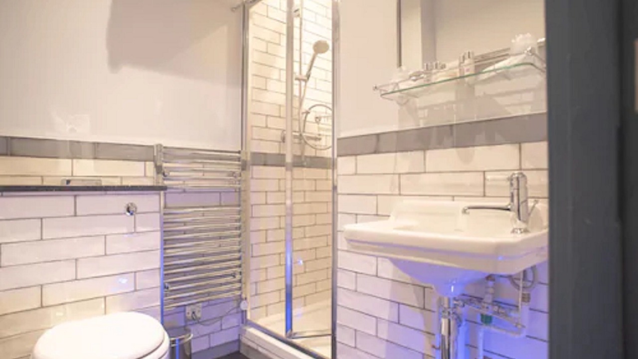 Photo of Bathroom in Earl's Court