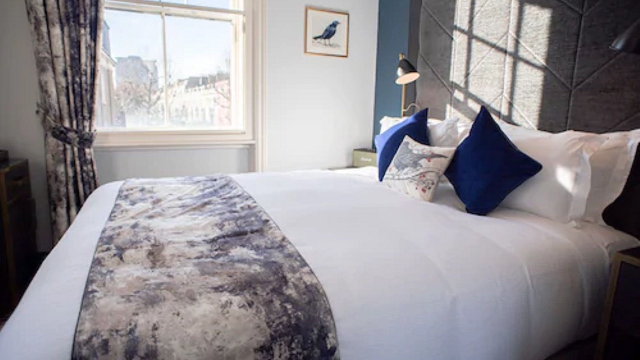 Photo of Bedroom in Earl's Court