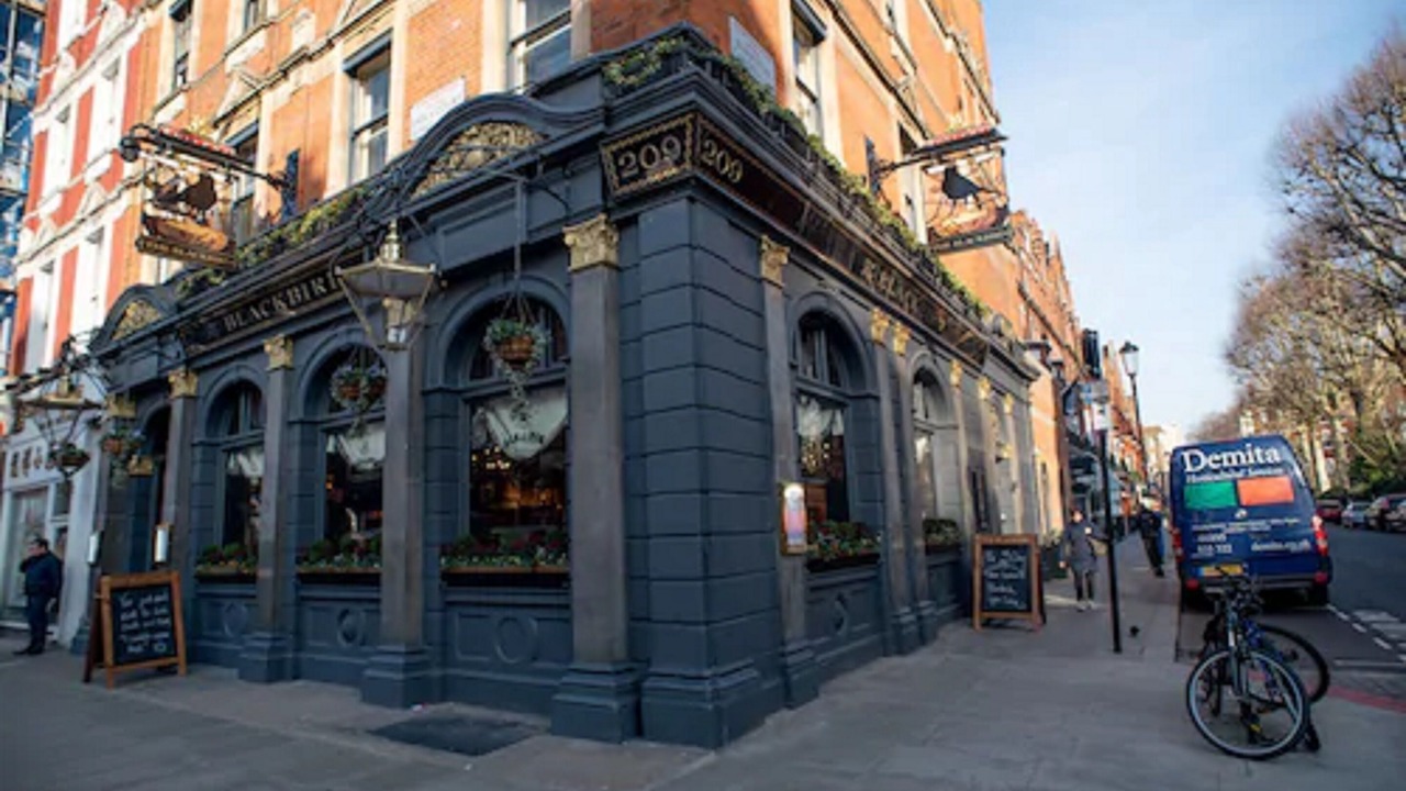 Photo of Outdoor in Earl's Court