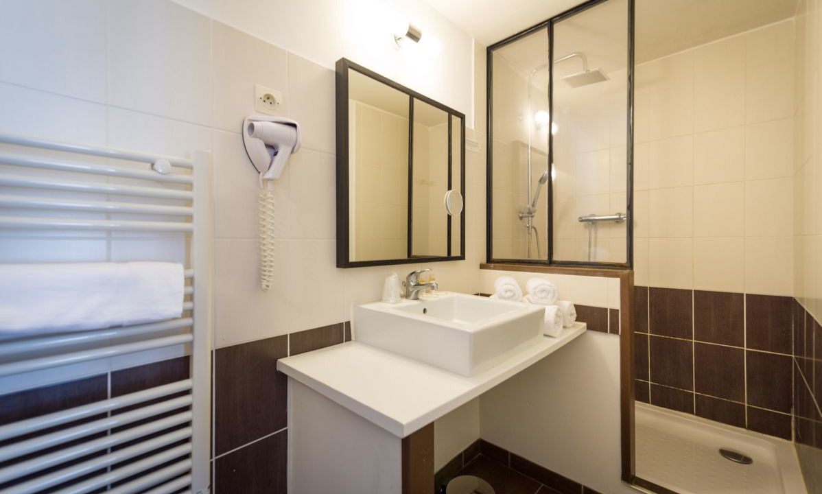 Photo of Bathroom in Distre