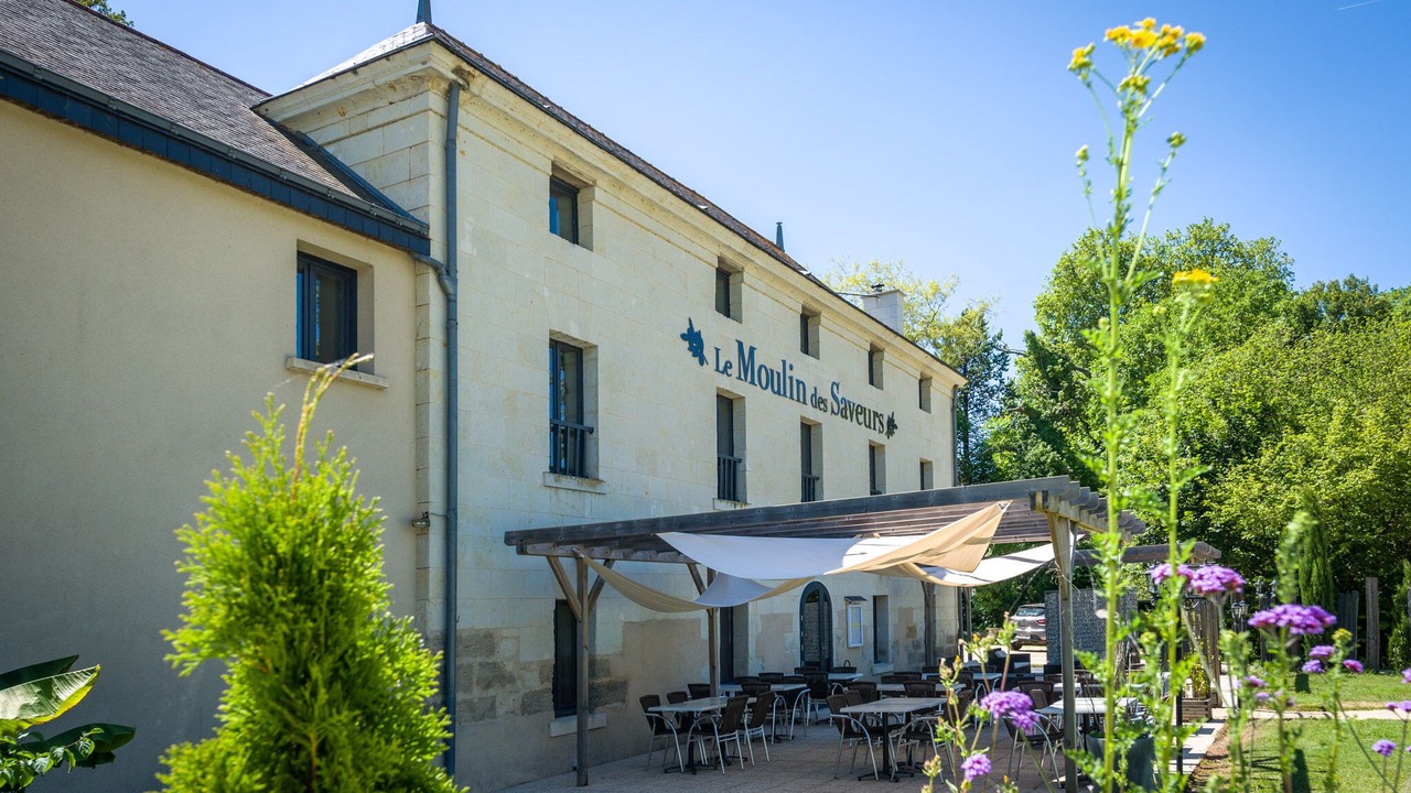 Photo of Outdoor in Distre