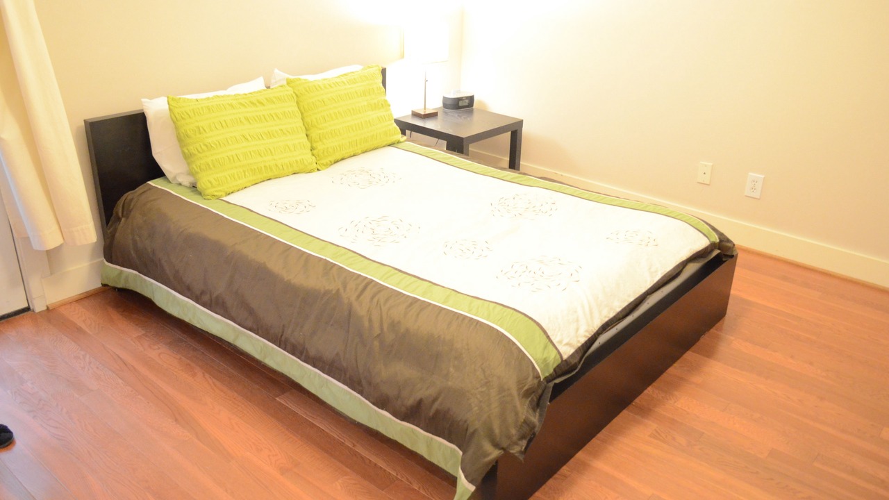 Photo of Bedroom in Neartown