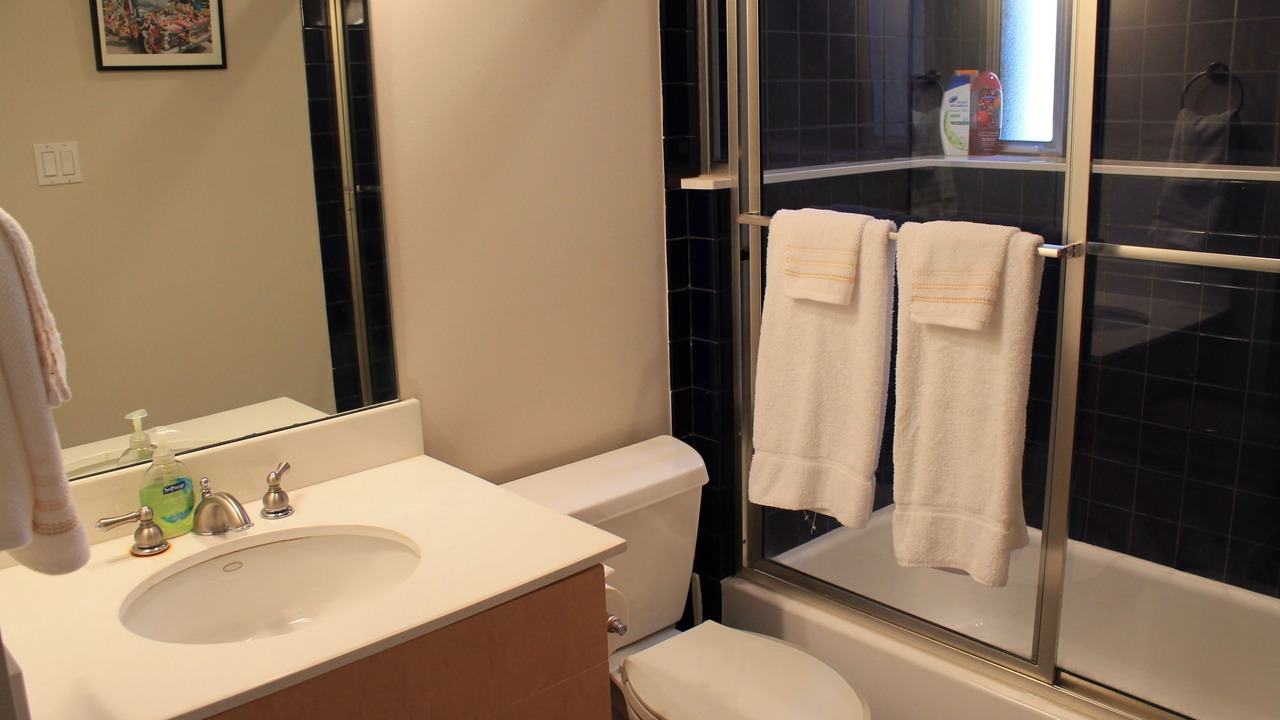 Photo of Bathroom in Neartown