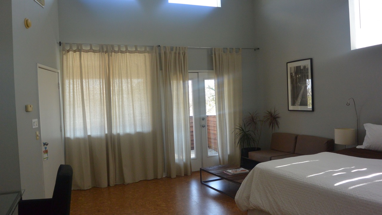 Photo of Bedroom in Neartown