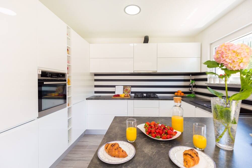 Photo of Others in Gruda